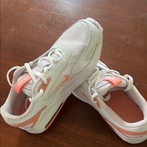 Nike White and Pink Airmax Sneakers